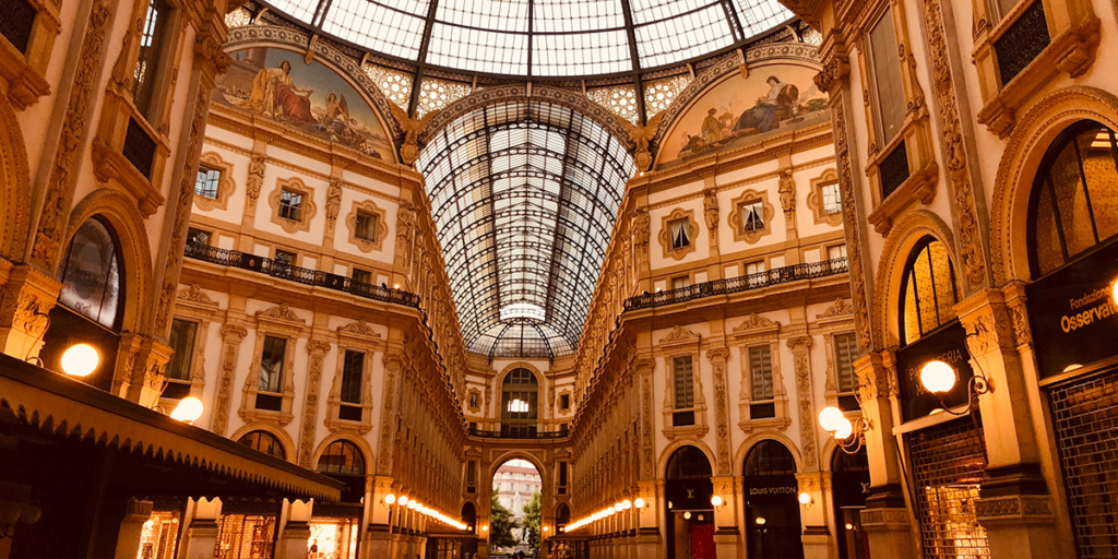 Shopping plaza Galleria Vittorio Emanuele II in Milan