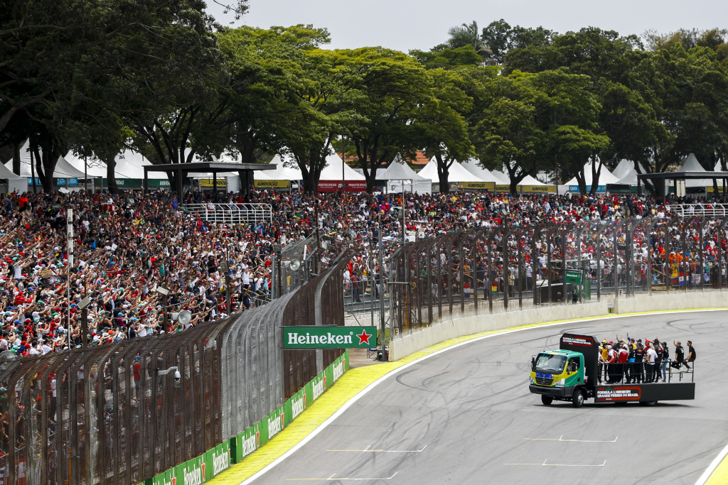 Brazil F1 Track & Grandstand Guide