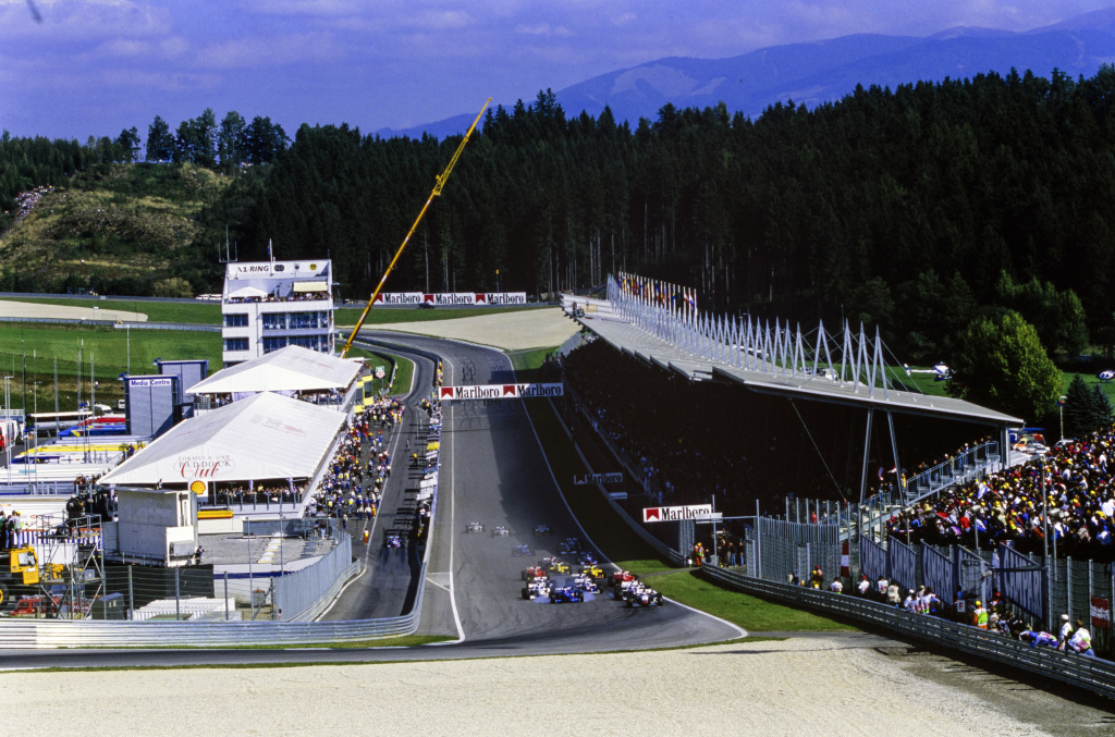 The start of the 1997 Austrian Grand Prix