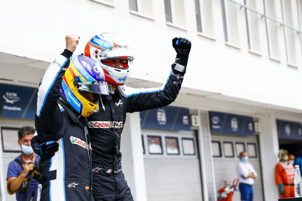 Fernando Alonso and Esteban Ocon celebrating
