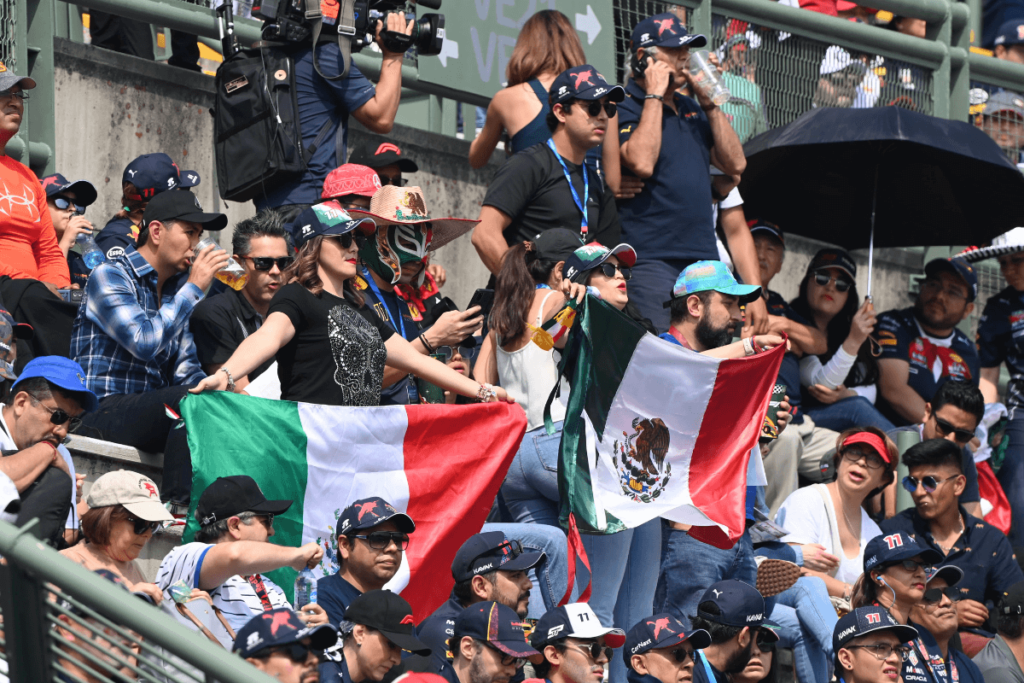 Female F1 fans at the Mexican Grand Prix