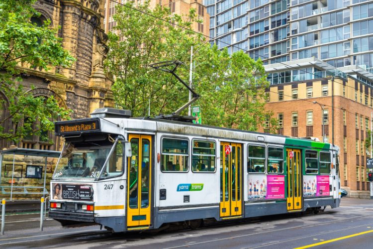 Melbourne Tram service to Albert Park